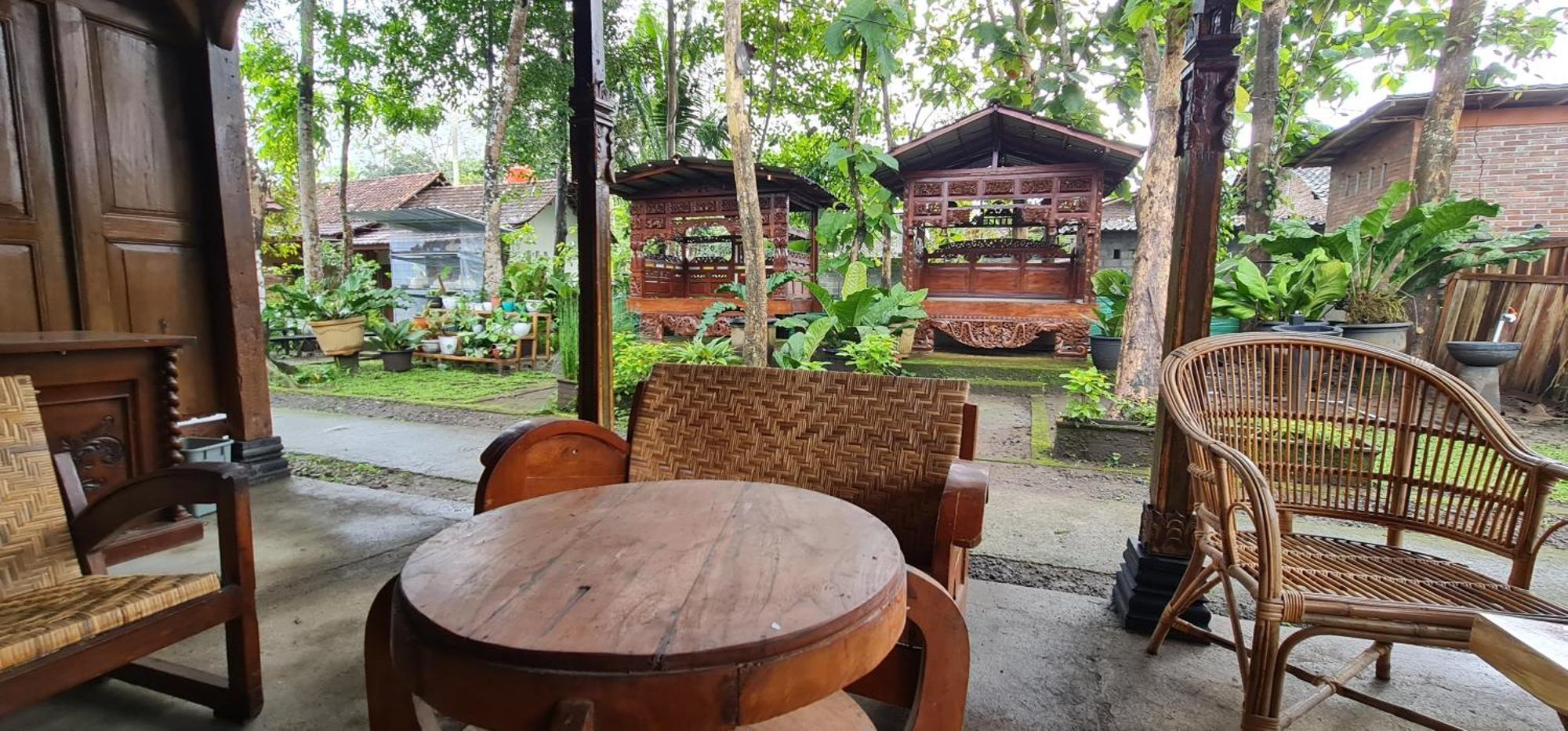 Anugrah Borobudur Magelang Exterior foto